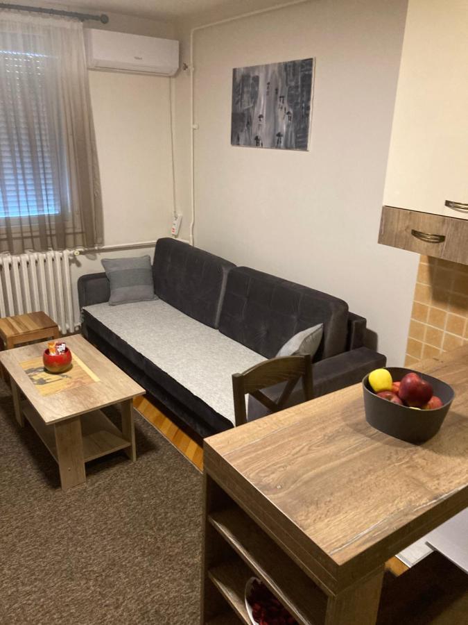 Sofi Apartment Ni Exterior foto